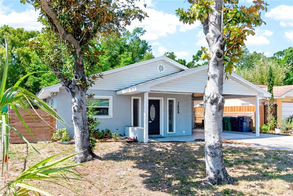 3608 W CARMEN STREET TAMPA, FL 33609