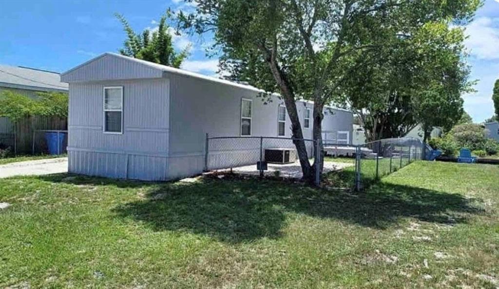 5830 PORTSMOUTH DRIVE TAMPA, FL 33615
