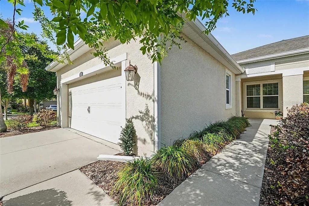 10335 HOLSTEIN EDGE PLACE RIVERVIEW, FL 33569