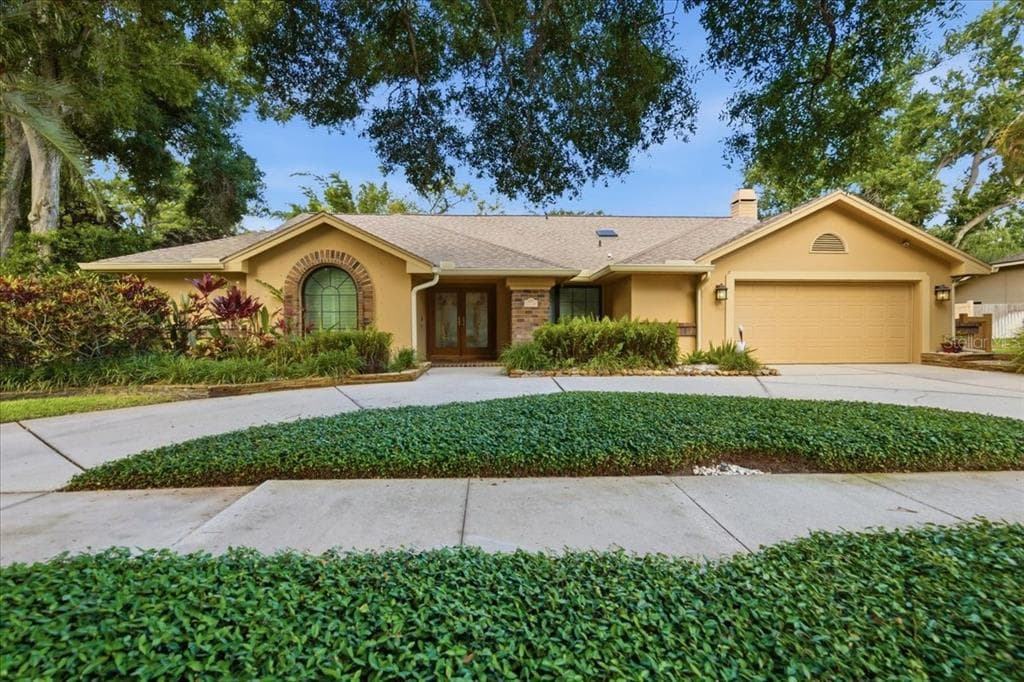 2716 COUNTRY WOODS LANE PALM HARBOR, FL 34683