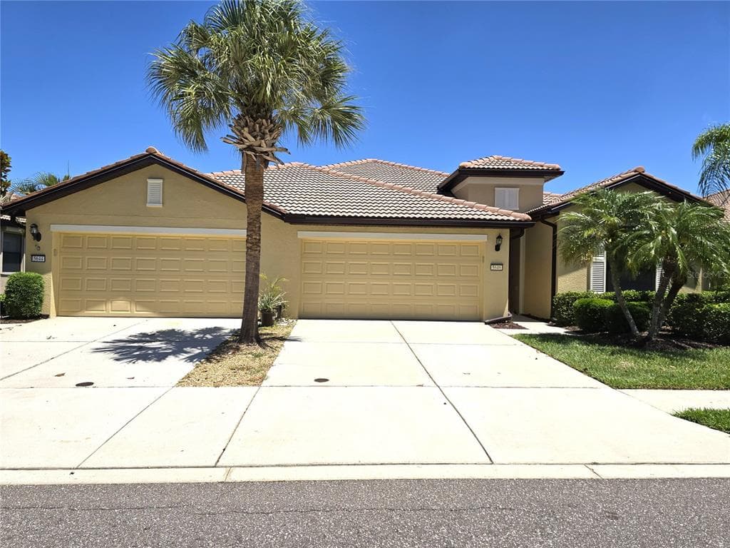 5646 SUNSET FALLS DRIVE