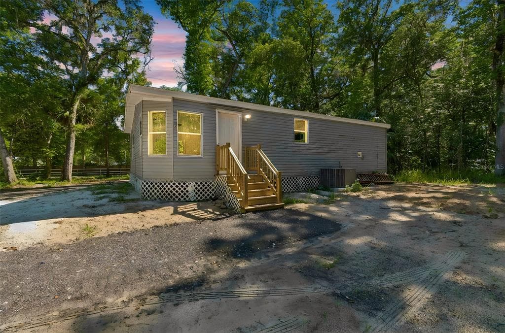 16475 BUDOWSKI ROAD BROOKSVILLE, FL 34614