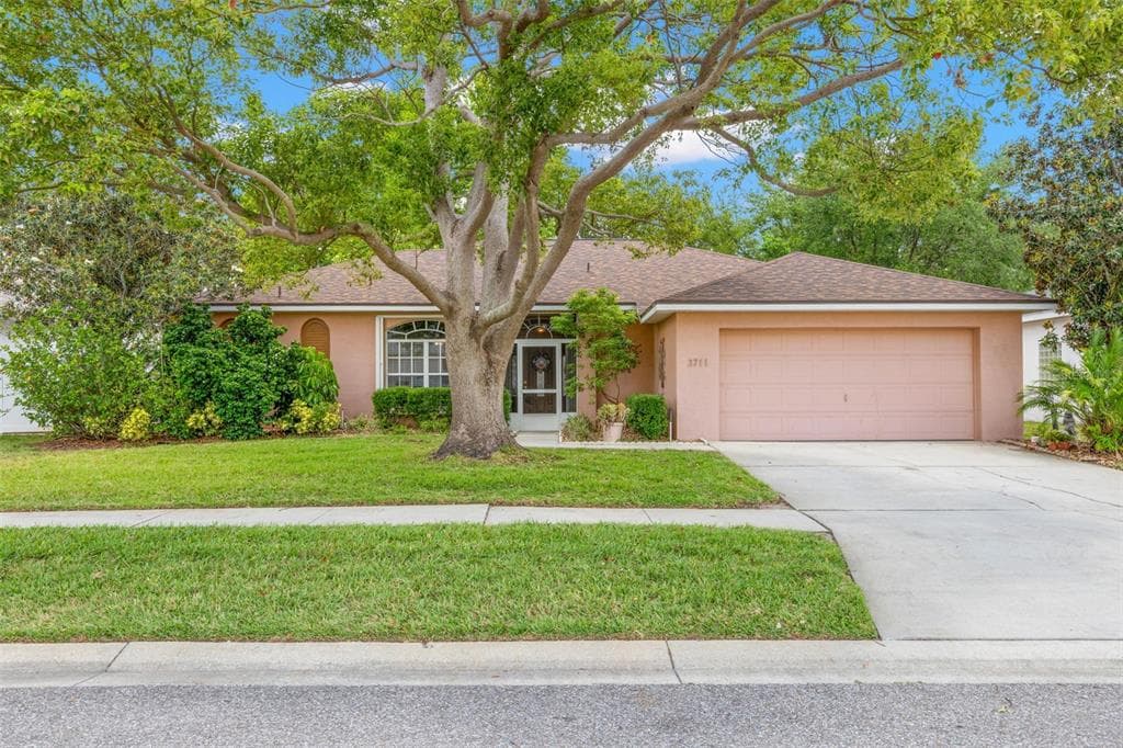 3711 PALMAS LANE SUN CITY CENTER, FL 33573