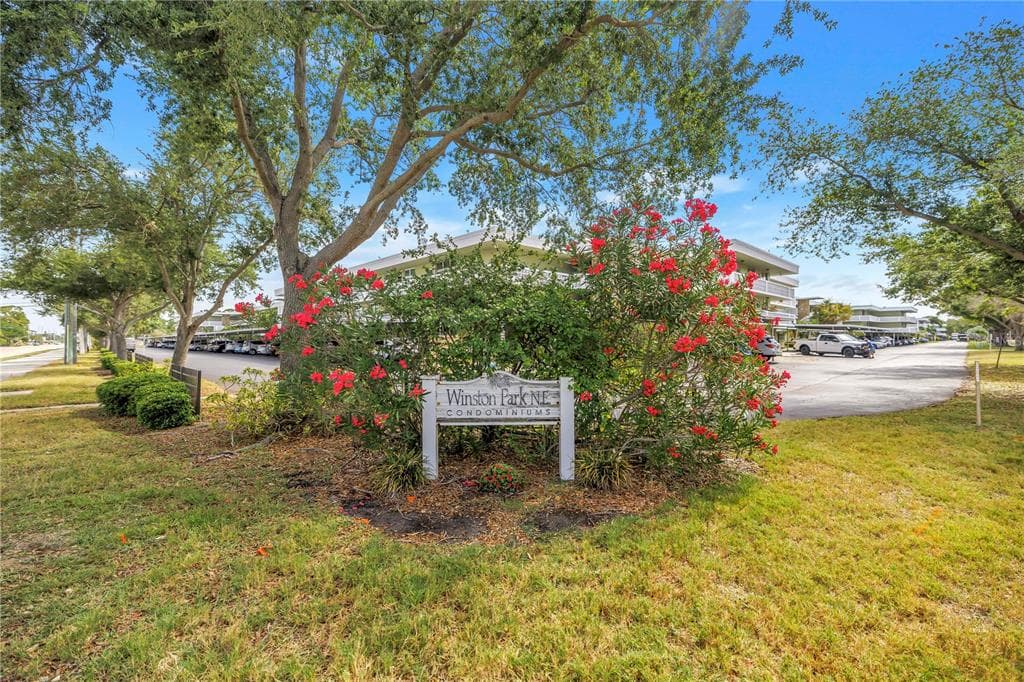 4720 LOCUST STREET NE UNIT 318