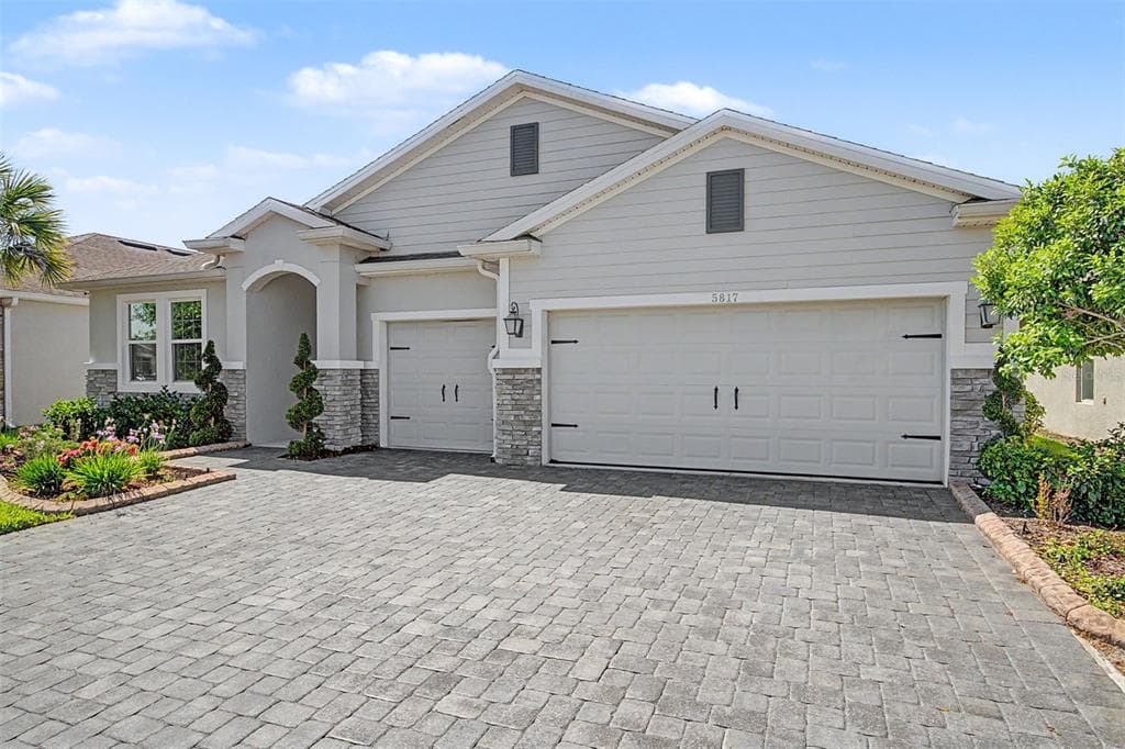 5817 HEVENA COURT PALMETTO, FL 34221