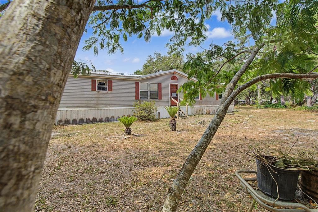 8186 E WINDSONG STREET FLORAL CITY, FL 34436