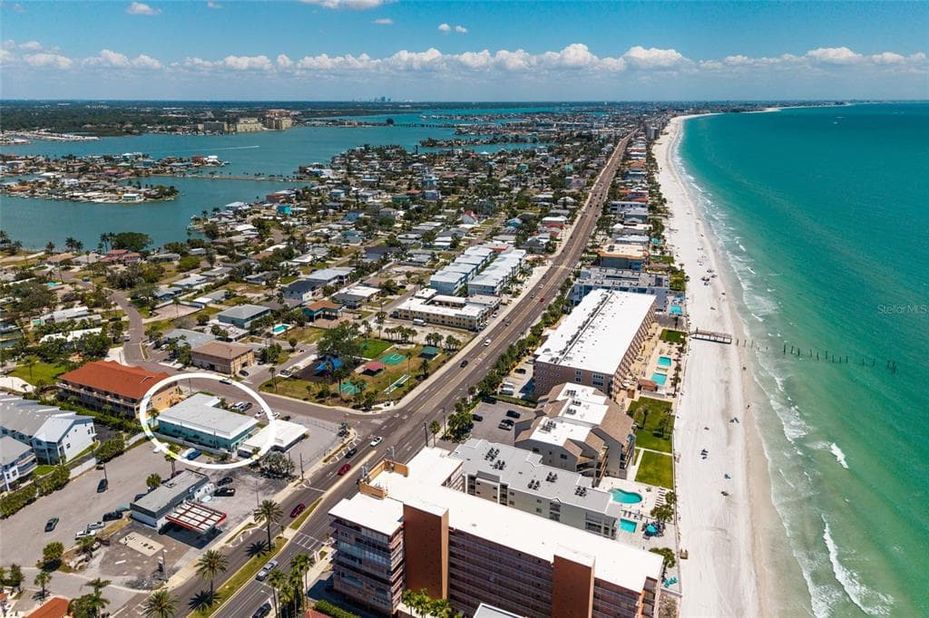 10 164TH AVENUE UNIT 1 REDINGTON BEACH, FL 33708