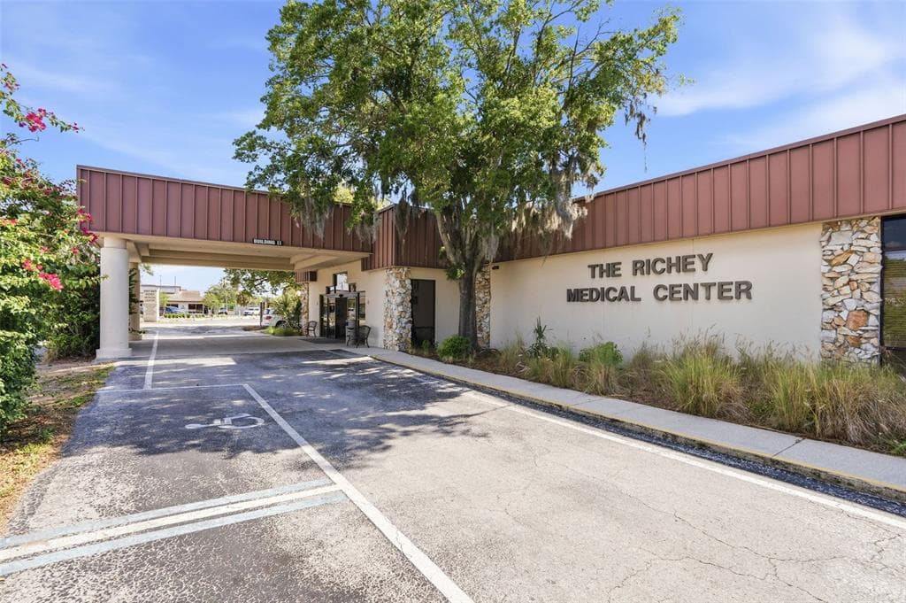 5341 GRAND BOULEVARD UNIT 103 NEW PORT RICHEY, FL 34652