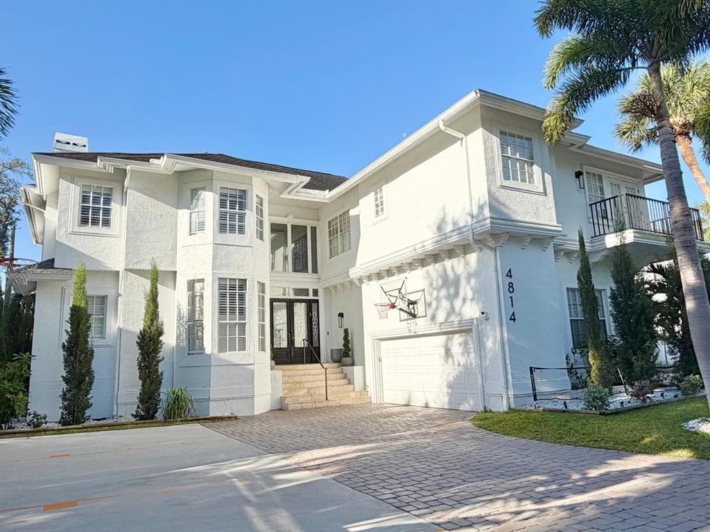 4814 W BEACHWAY DRIVE TAMPA, FL 33609
