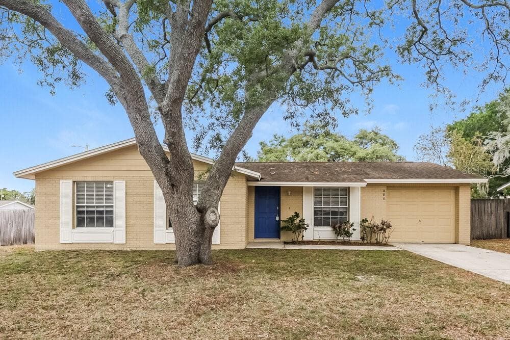 904 BRIARCLIFF DRIVE VALRICO, FL 33594