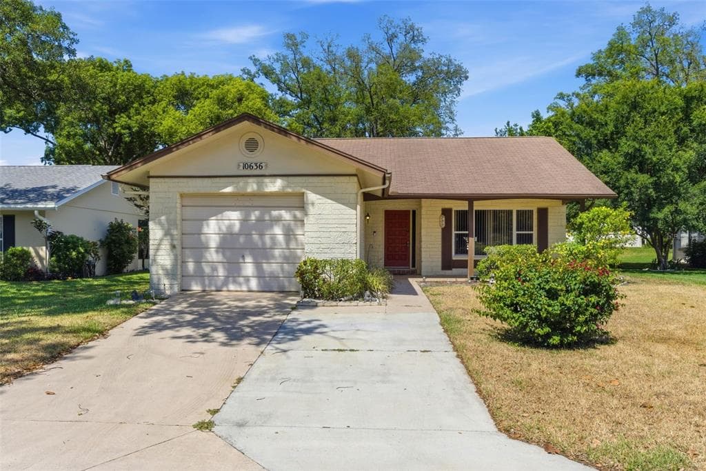 10636 SALAMANCA DRIVE PORT RICHEY, FL 34668
