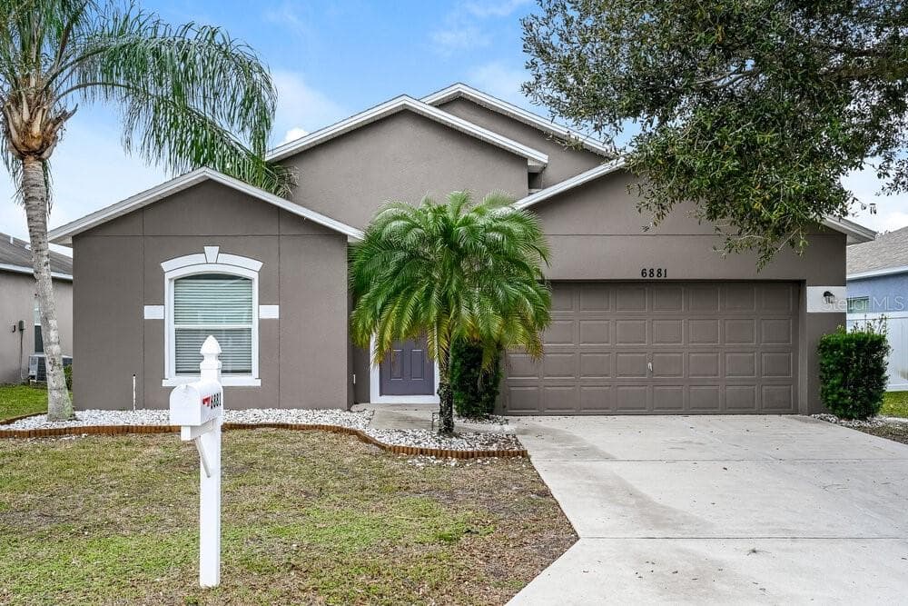 6881 GLENBROOK DRIVE LAKELAND, FL 33811