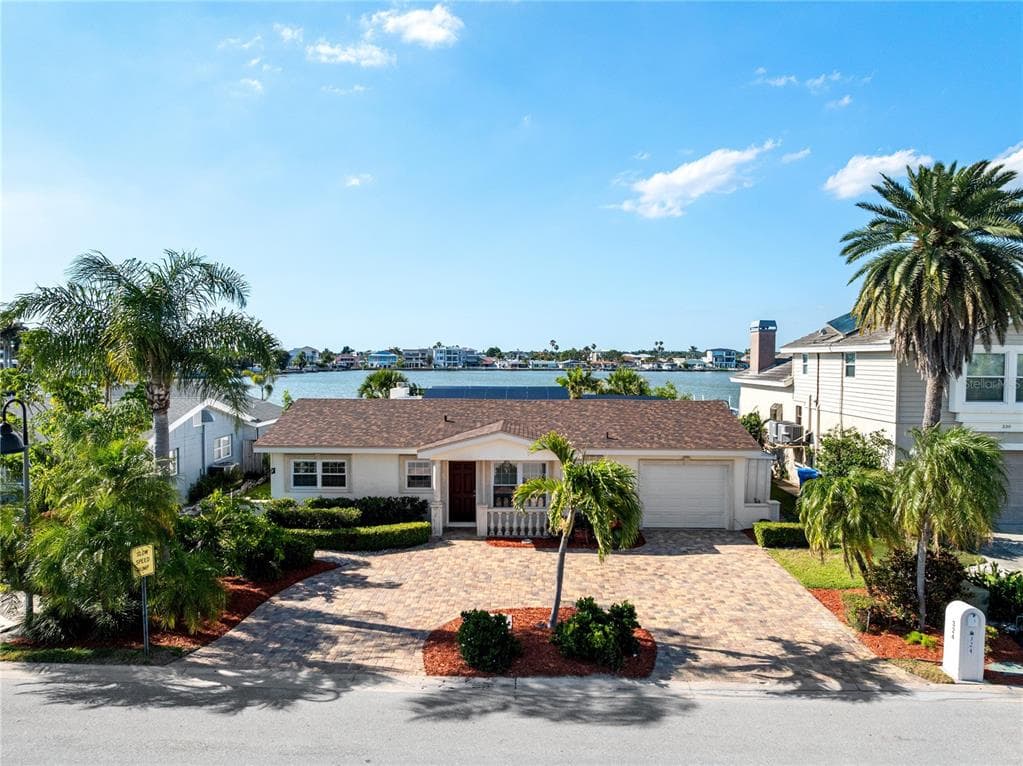 324 173RD AVENUE E NORTH REDINGTON BEACH, FL 33708