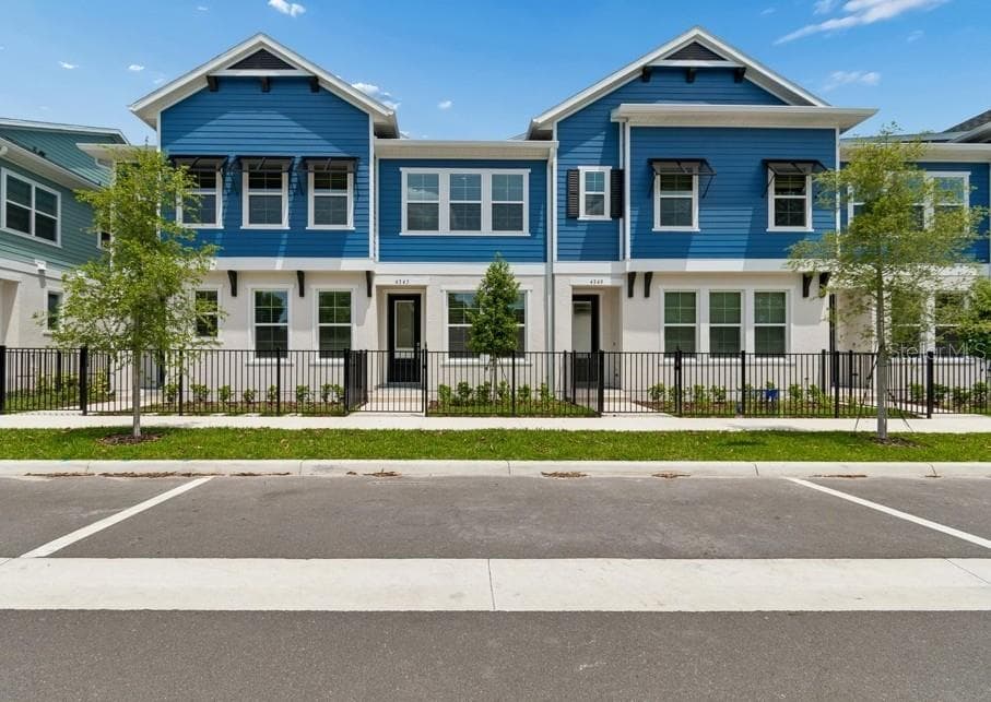 4345 ROUSH AVENUE ORLANDO, FL 32803