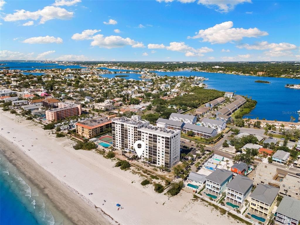 900 GULF BLVD UNIT 104 INDIAN ROCKS BEACH, FL 33785