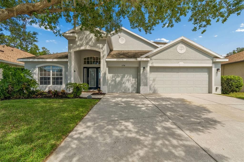 6736 PINE SPRINGS DRIVE WESLEY CHAPEL, FL 33545