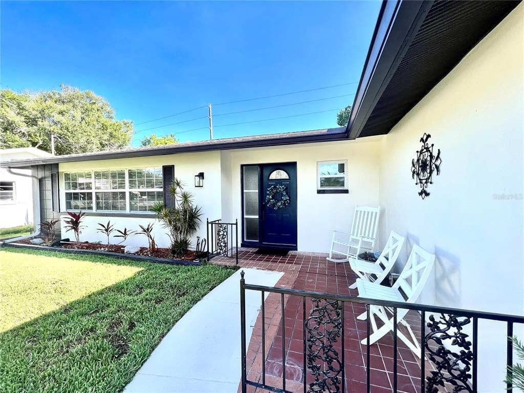2066 DRUID PARK DRIVE N CLEARWATER, FL 33764