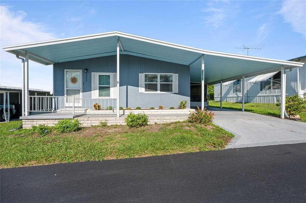 7203 EL MEYERS STREET ZEPHYRHILLS, FL 33541