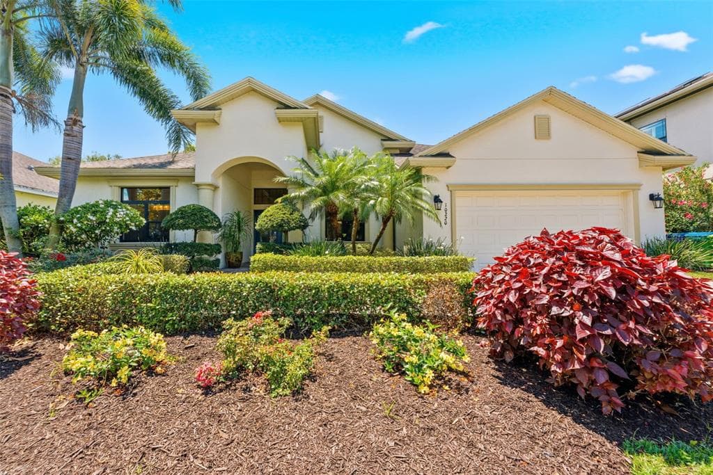 10220 BLOSSOM TRAIL SEMINOLE, FL 33772