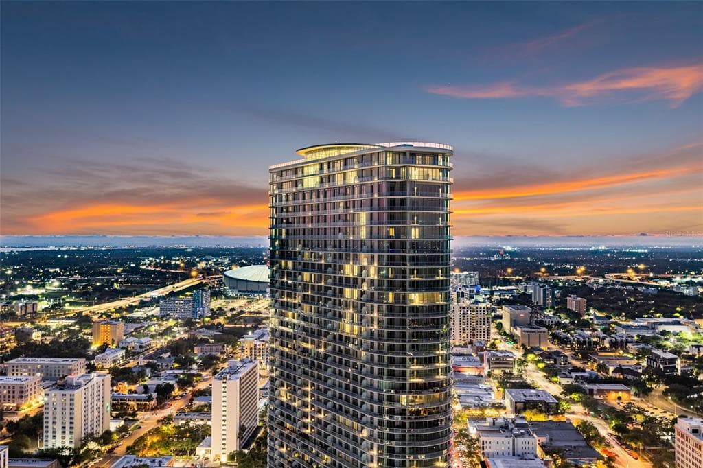 400 CENTRAL AVENUE UNIT 3706