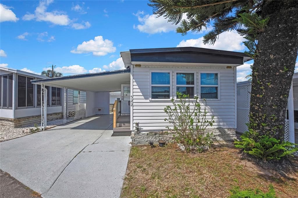 770 32ND AVENUE S UNIT 522 ST PETERSBURG, FL 33705