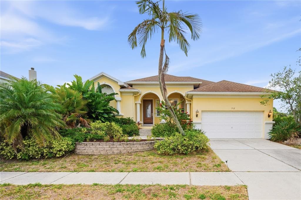 718 BUNKER VIEW DRIVE APOLLO BEACH, FL 33572