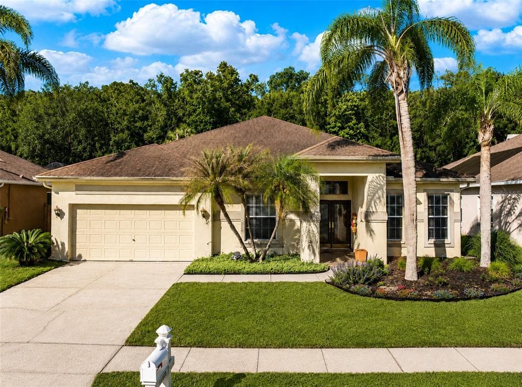 29520 FOREST GLEN DRIVE WESLEY CHAPEL, FL 33543