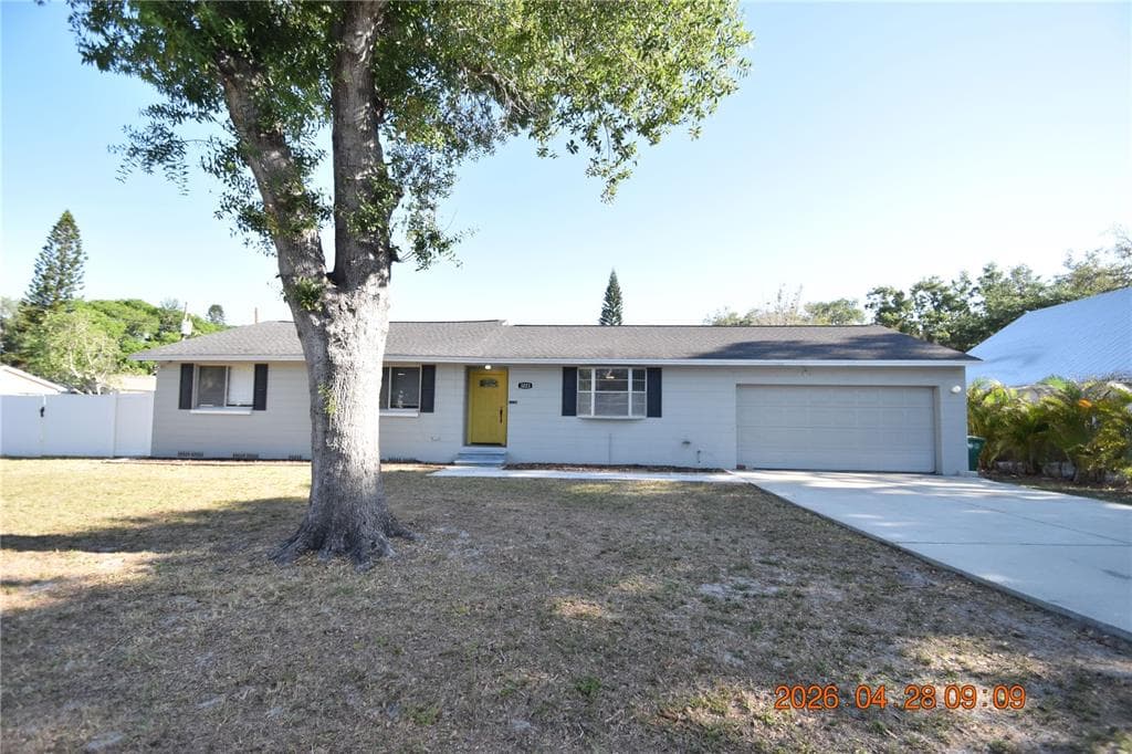 3223 W WYOMING AVENUE TAMPA, FL 33611