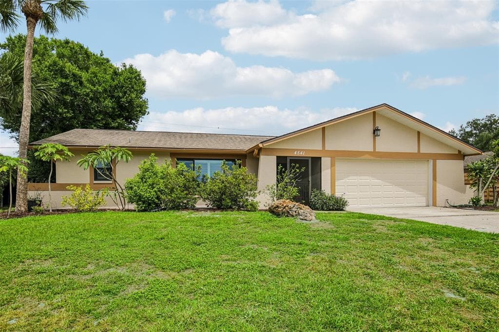 4541 CHARING CROSS ROAD SARASOTA, FL 34241