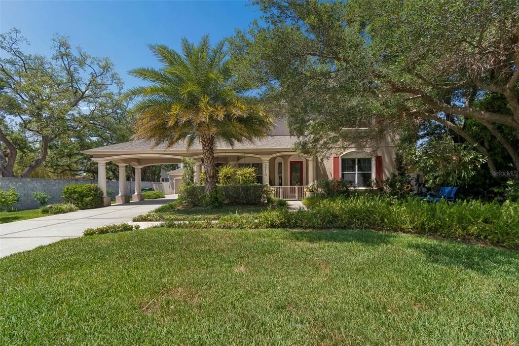 3213 W WYOMING AVENUE TAMPA, FL 33611