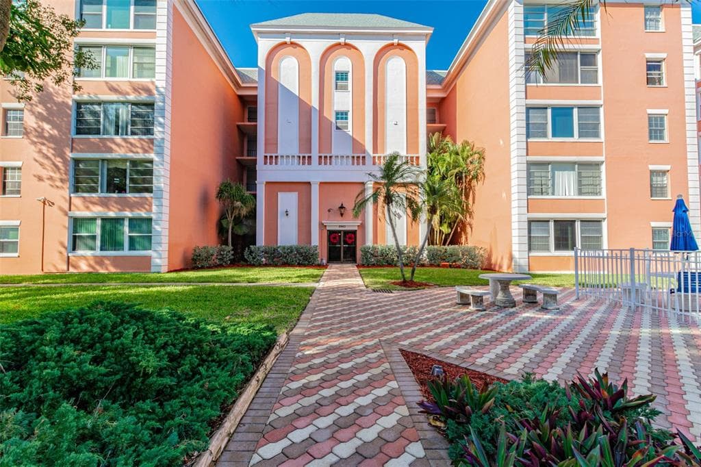 6960 20TH AVENUE N UNIT 501