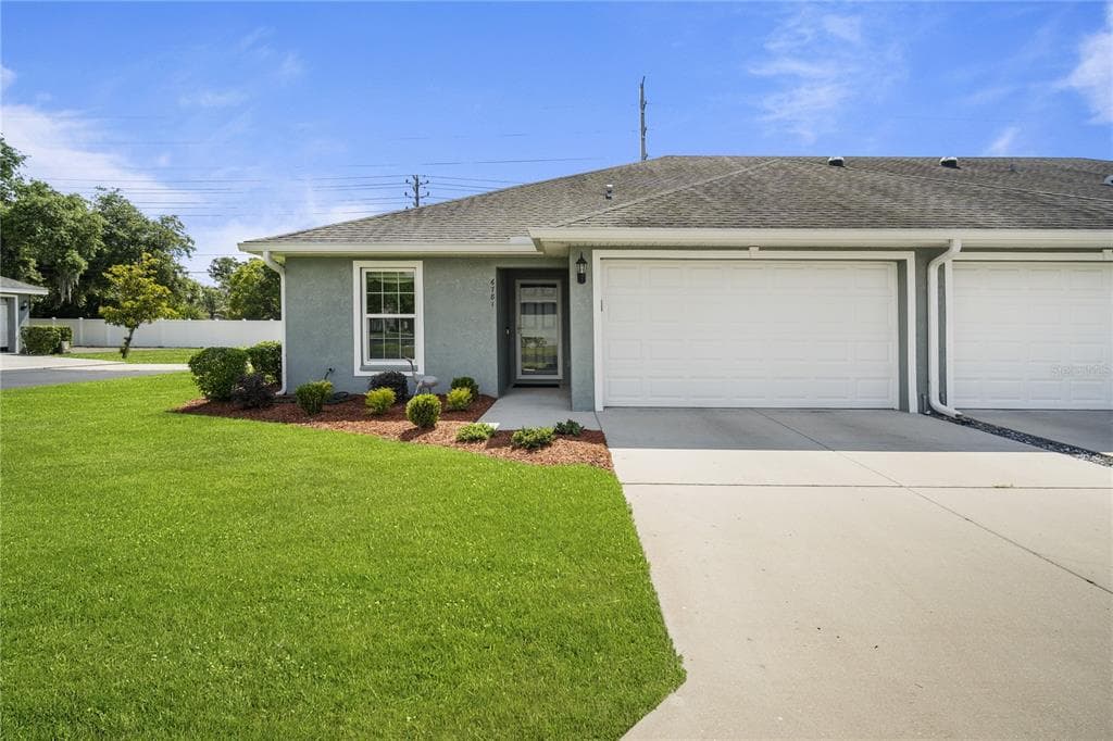 6781 BASSWOOD CIRCLE ZEPHYRHILLS, FL 33542