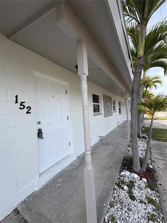 152 175TH TERRACE DRIVE E UNIT A REDINGTON SHORES, FL 33708