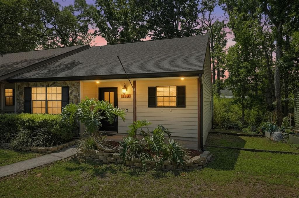 913 CANDLEBROOK LANE BROOKSVILLE, FL 34601