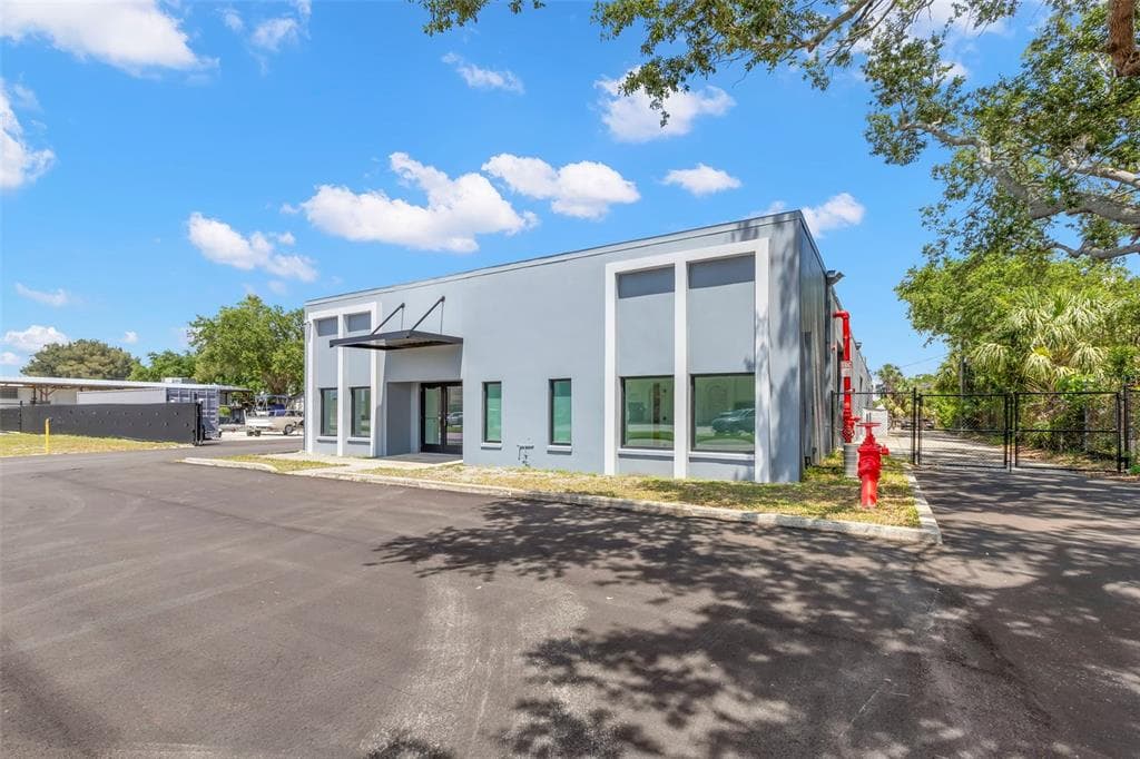1195 KAPP DRIVE UNIT 1