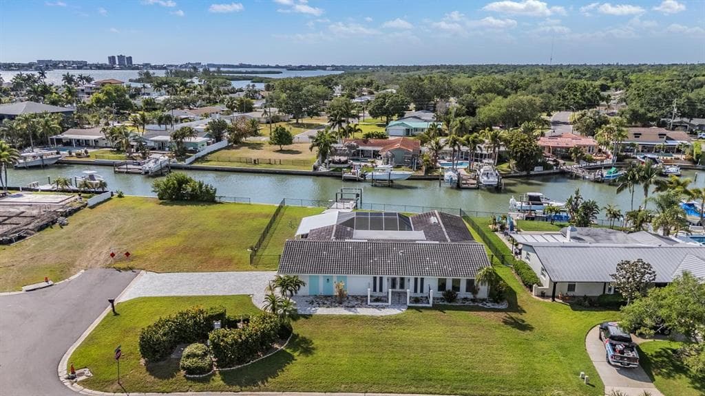11599 GROVE STREET SEMINOLE, FL 33772