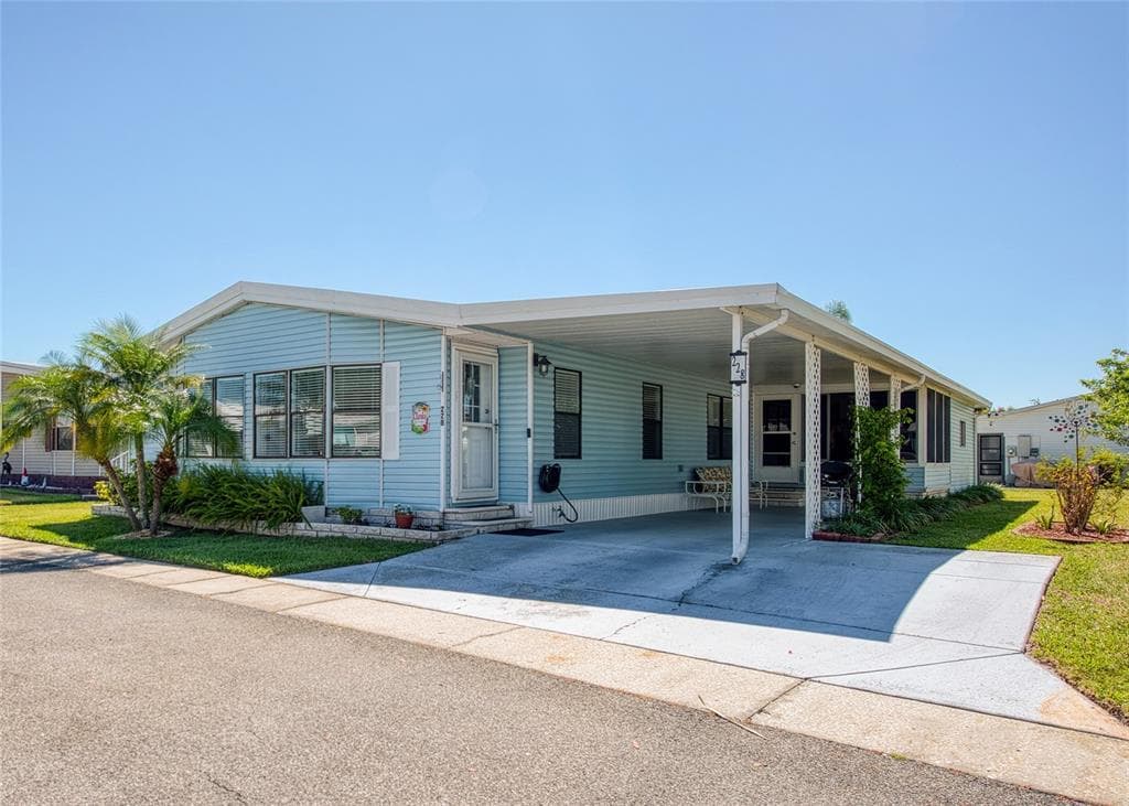 228 TARPON LANE