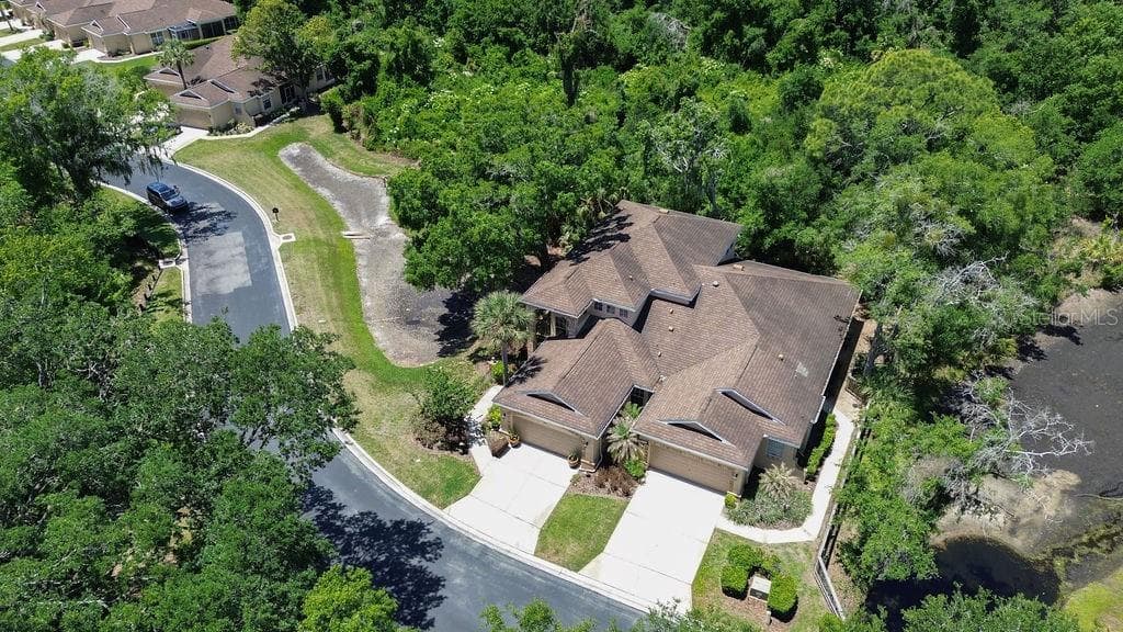 1803 PRESERVATION DRIVE UNIT B PLANT CITY, FL 33566