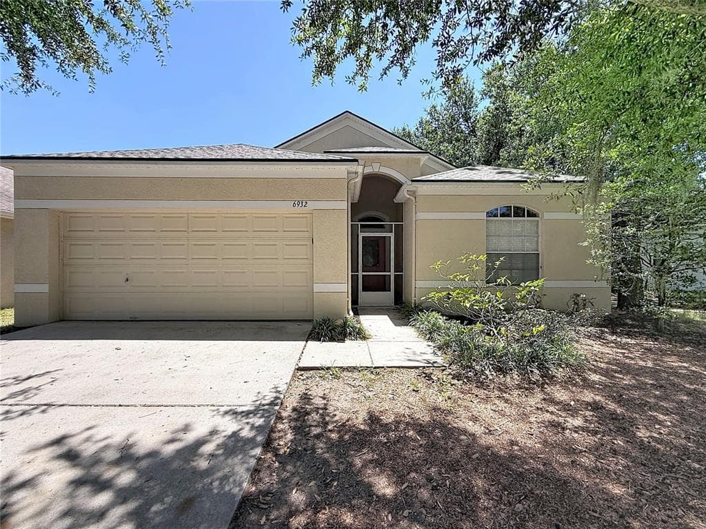 6932 MONARCH PARK DRIVE APOLLO BEACH, FL 33572