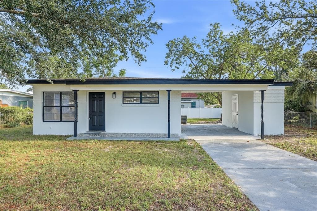 3005 W SAINT CONRAD STREET TAMPA, FL 33607
