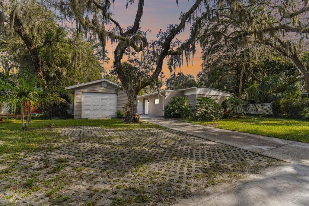 414 JOYCE AVENUE TEMPLE TERRACE, FL 33617