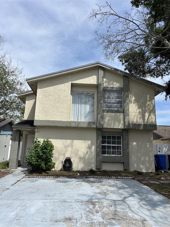 10307 PARKCREST DRIVE TAMPA, FL 33624