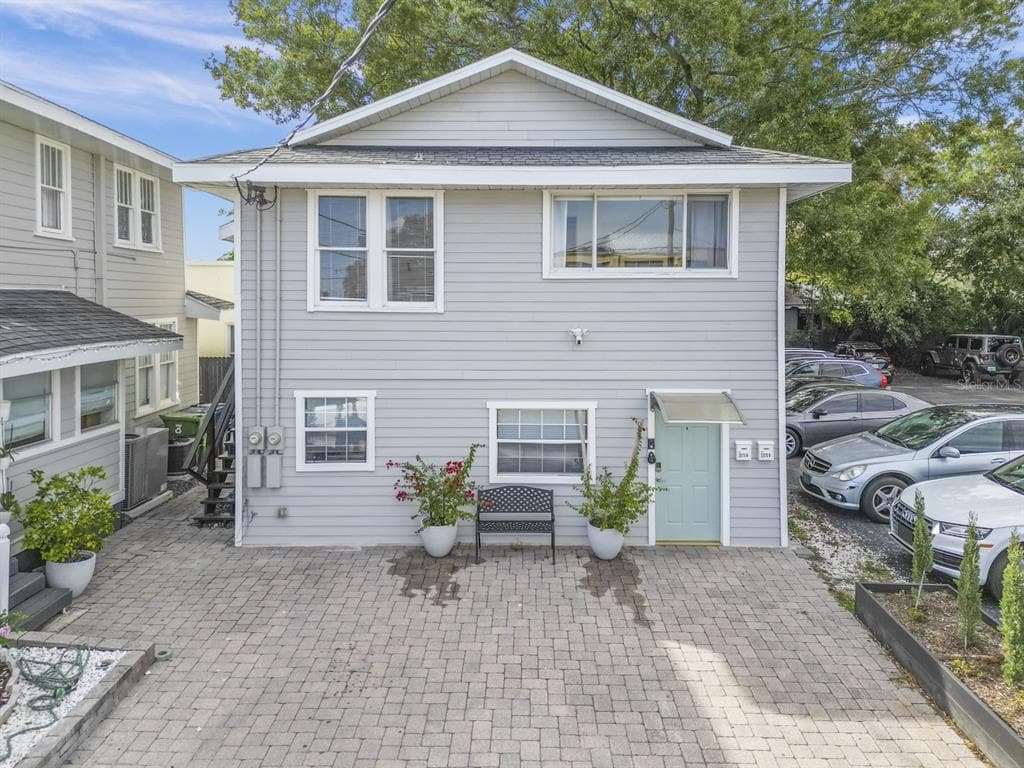 2575 S HIMES AVENUE UNIT A