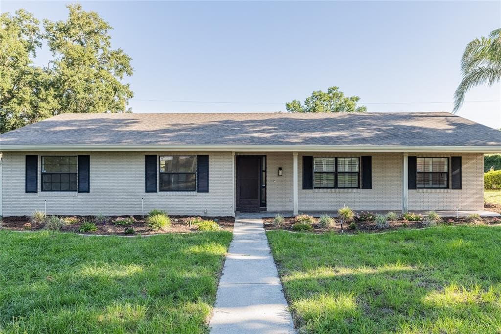 58 LAKE LINK CIRCLE SE WINTER HAVEN, FL 33884