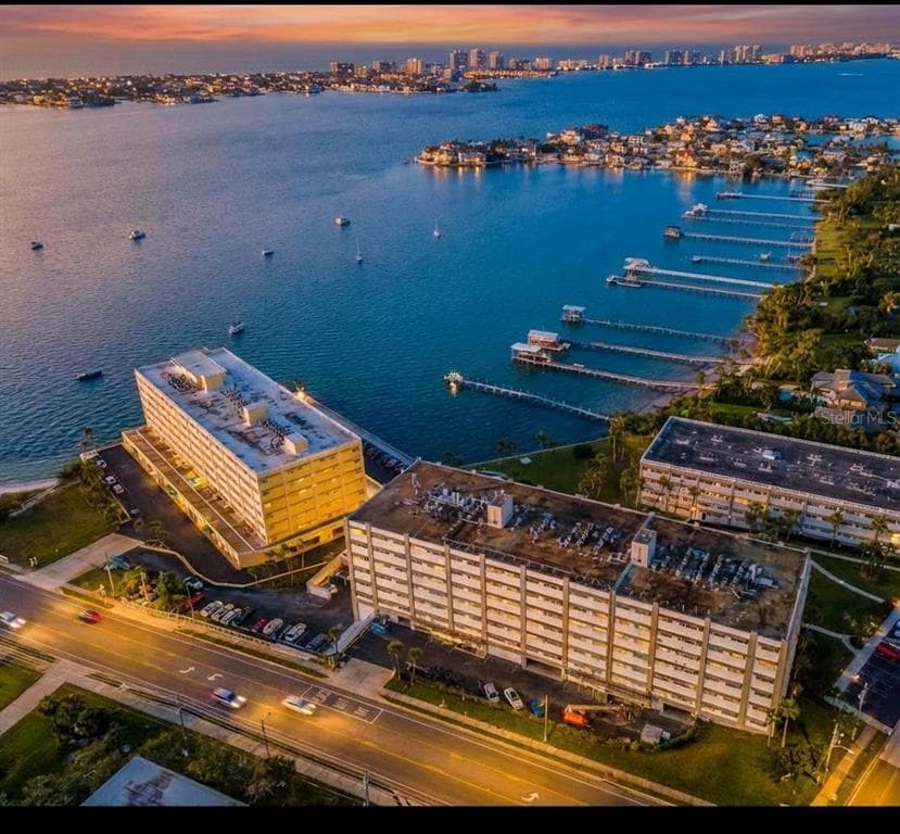 100 BLUFF VIEW DRIVE UNIT 514C