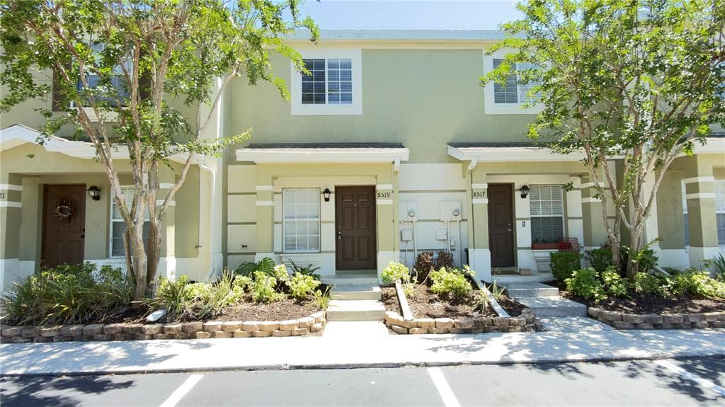 8519 TRAIL WIND DRIVE TAMPA, FL 33647