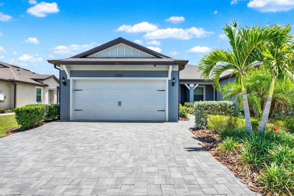 6364 MOORING LINE CIRCLE APOLLO BEACH, FL 33572