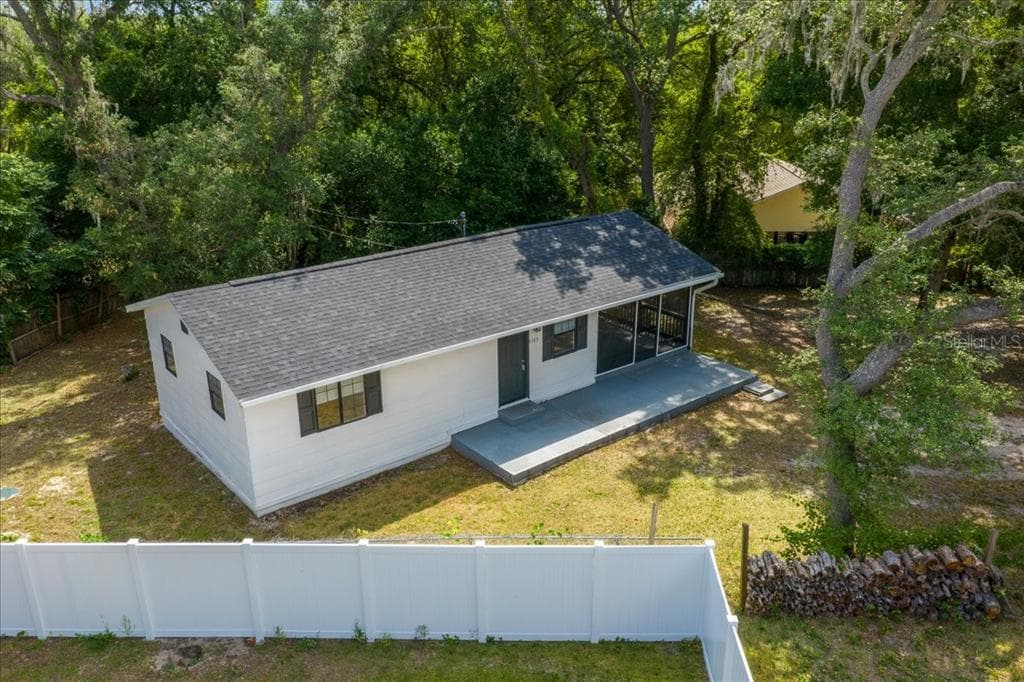 4103 HOLLY HILL LADY LAKE, FL 32159
