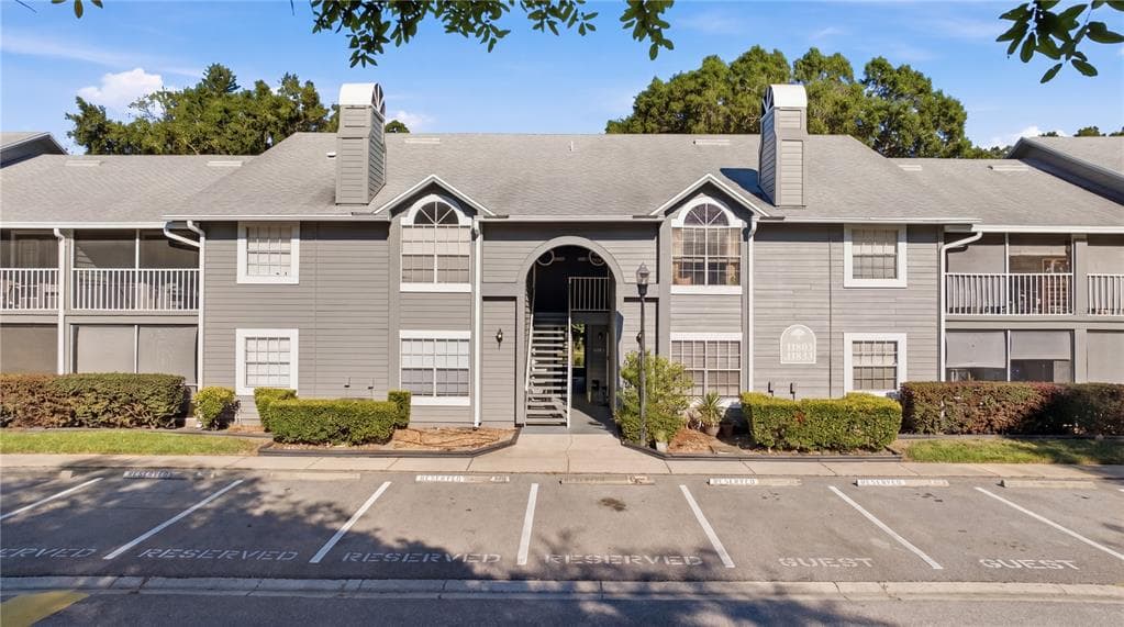 11817 SKYLAKE PLACE UNIT H TEMPLE TERRACE, FL 33617