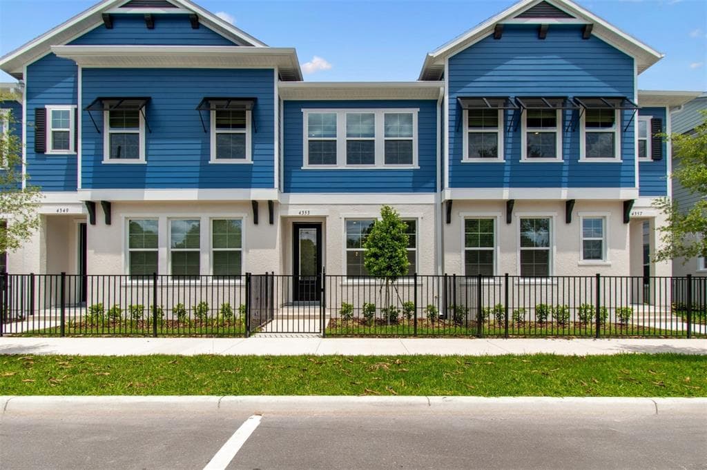 4353 ROUSH AVENUE ORLANDO, FL 32803
